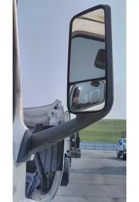 FREIGHTLINER CASCADIA 126 MIRROR ASSEMBLY CAB/DOOR