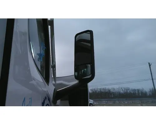 FREIGHTLINER CASCADIA 126 MIRROR ASSEMBLY CABDOOR
