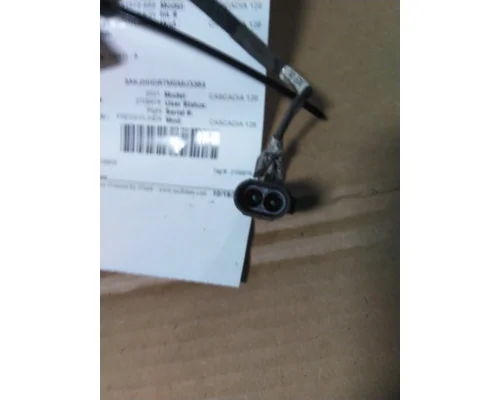 FREIGHTLINER CASCADIA 126 MIRROR ASSEMBLY FENDERHOOD