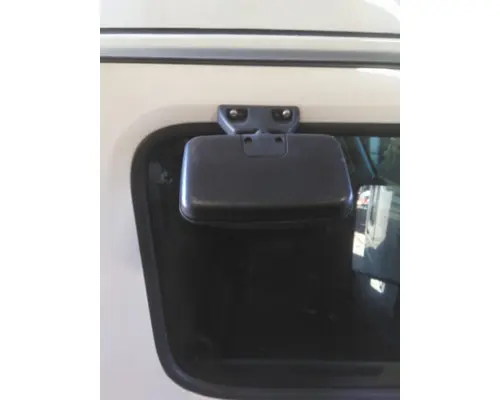 FREIGHTLINER CASCADIA 126 MIRROR LOOK DOWN