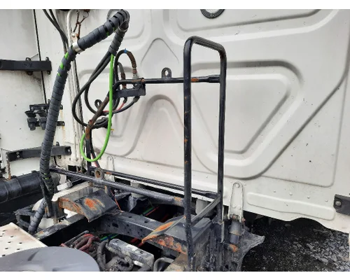 FREIGHTLINER CASCADIA 126 MISC PARTS