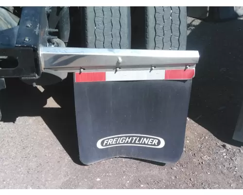 FREIGHTLINER CASCADIA 126 MUD FLAP HANGER