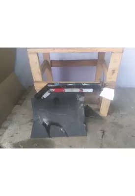 FREIGHTLINER CASCADIA 126 MUD FLAP HANGER