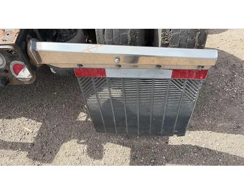 FREIGHTLINER CASCADIA 126 MUD FLAP HANGER