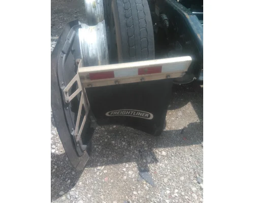 FREIGHTLINER CASCADIA 126 MUD FLAP HANGER