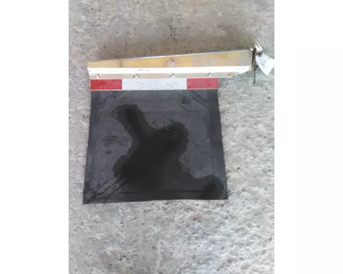 FREIGHTLINER CASCADIA 126 MUD FLAP HANGER