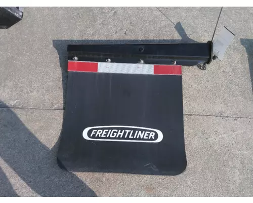 FREIGHTLINER CASCADIA 126 MUD FLAP HANGER