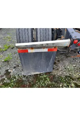 FREIGHTLINER CASCADIA 126 MUD FLAP HANGER