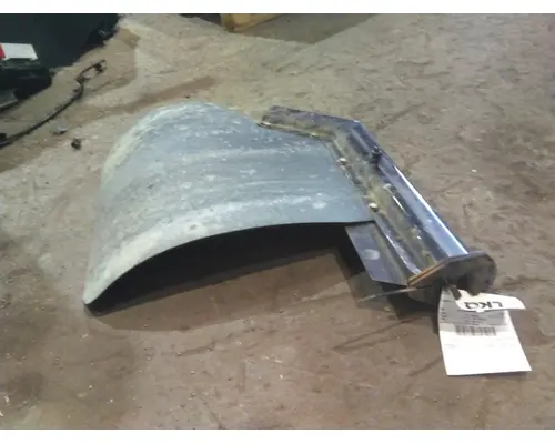 FREIGHTLINER CASCADIA 126 MUD FLAP HANGER