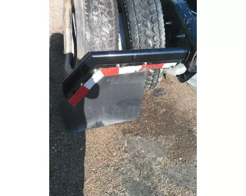 FREIGHTLINER CASCADIA 126 MUD FLAP HANGER