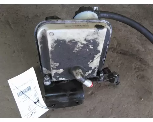 FREIGHTLINER CASCADIA 126 POWER STEERING RESERVOIR