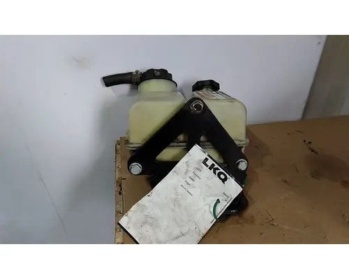 FREIGHTLINER CASCADIA 126 POWER STEERING RESERVOIR