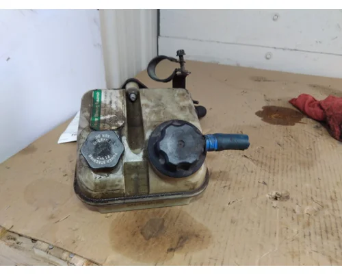FREIGHTLINER CASCADIA 126 POWER STEERING RESERVOIR
