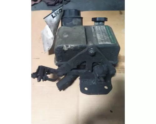 FREIGHTLINER CASCADIA 126 POWER STEERING RESERVOIR