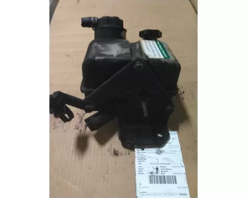 FREIGHTLINER CASCADIA 126 POWER STEERING RESERVOIR