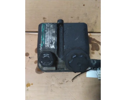 FREIGHTLINER CASCADIA 126 POWER STEERING RESERVOIR