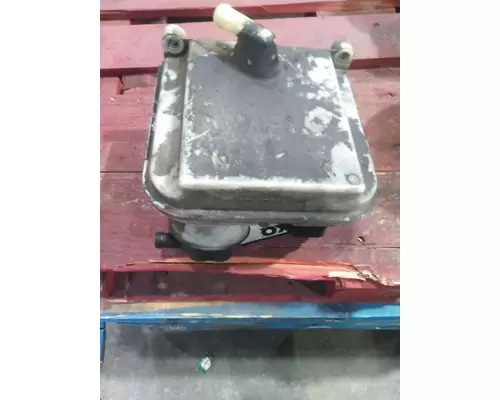 FREIGHTLINER CASCADIA 126 POWER STEERING RESERVOIR