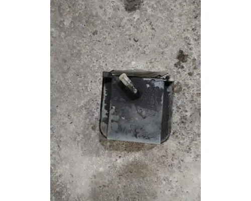 FREIGHTLINER CASCADIA 126 POWER STEERING RESERVOIR