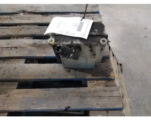 FREIGHTLINER CASCADIA 126 POWER STEERING RESERVOIR