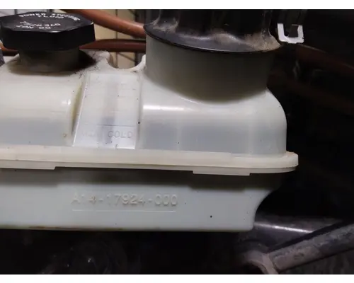 FREIGHTLINER CASCADIA 126 POWER STEERING RESERVOIR