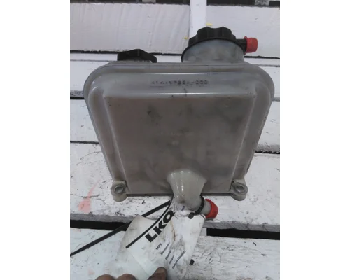 FREIGHTLINER CASCADIA 126 POWER STEERING RESERVOIR