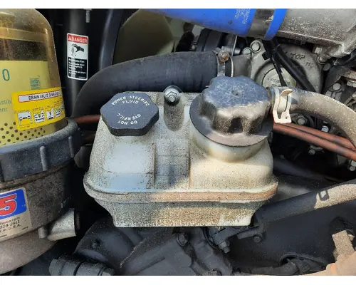 FREIGHTLINER CASCADIA 126 POWER STEERING RESERVOIR