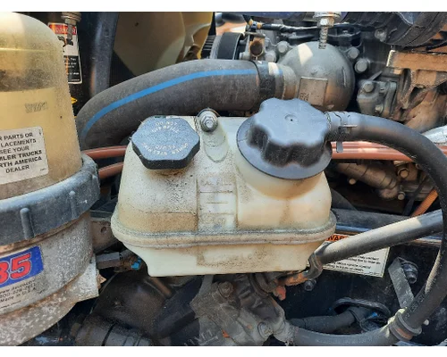 FREIGHTLINER CASCADIA 126 POWER STEERING RESERVOIR