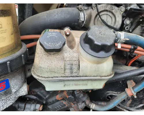 FREIGHTLINER CASCADIA 126 POWER STEERING RESERVOIR