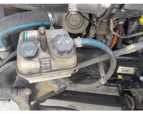 FREIGHTLINER CASCADIA 126 POWER STEERING RESERVOIR