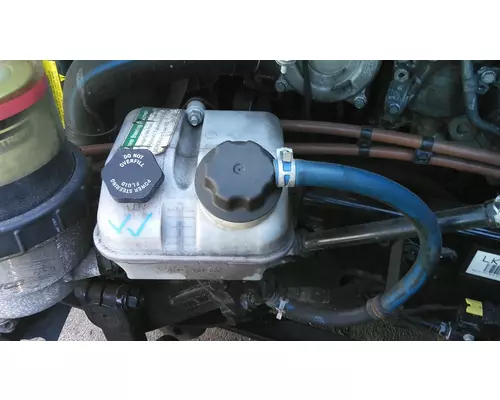 FREIGHTLINER CASCADIA 126 POWER STEERING RESERVOIR