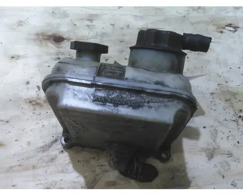 FREIGHTLINER CASCADIA 126 POWER STEERING RESERVOIR