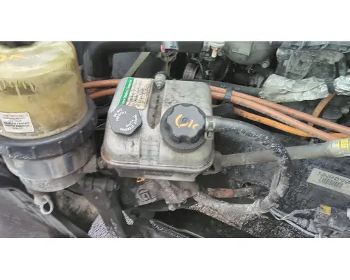 FREIGHTLINER CASCADIA 126 POWER STEERING RESERVOIR