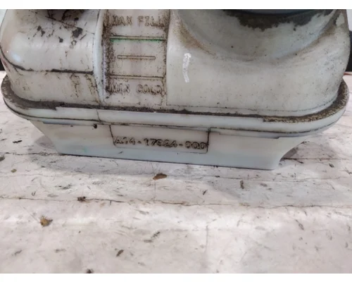 FREIGHTLINER CASCADIA 126 POWER STEERING RESERVOIR