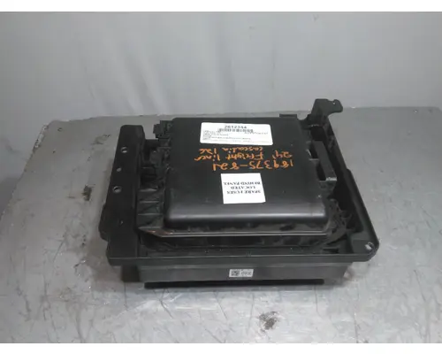 FREIGHTLINER CASCADIA 126 POWERNET DISTRIBUTION BOX (PNDB)