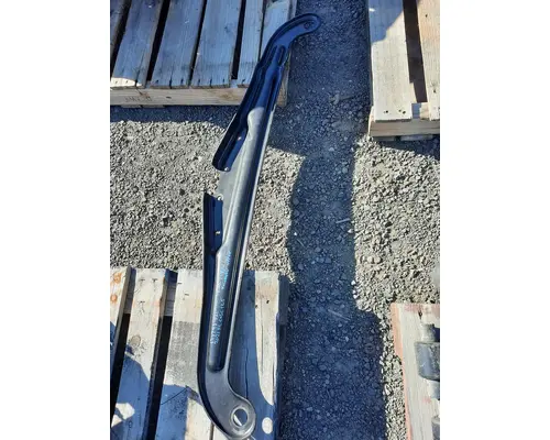 FREIGHTLINER CASCADIA 126 RADIATOR BRACKET