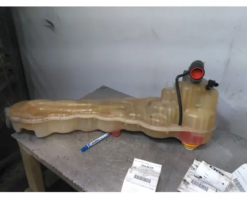 FREIGHTLINER CASCADIA 126 RADIATOR OVERFLOW TANK