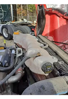 FREIGHTLINER CASCADIA 126 RADIATOR OVERFLOW TANK