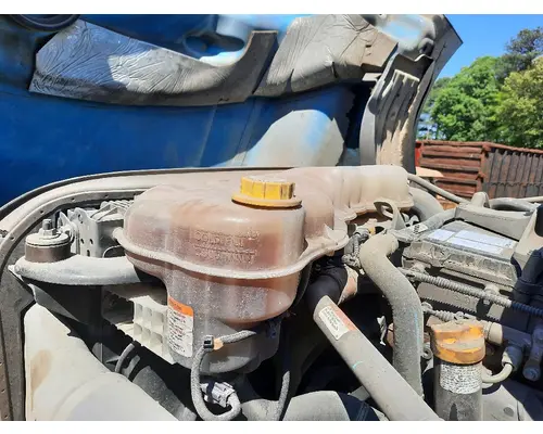 FREIGHTLINER CASCADIA 126 RADIATOR OVERFLOW TANK