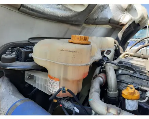 FREIGHTLINER CASCADIA 126 RADIATOR OVERFLOW TANK
