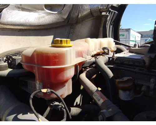 FREIGHTLINER CASCADIA 126 RADIATOR OVERFLOW TANK