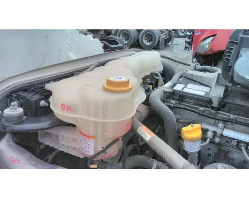FREIGHTLINER CASCADIA 126 RADIATOR OVERFLOW TANK
