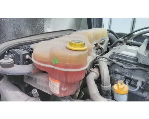 FREIGHTLINER CASCADIA 126 RADIATOR OVERFLOW TANK