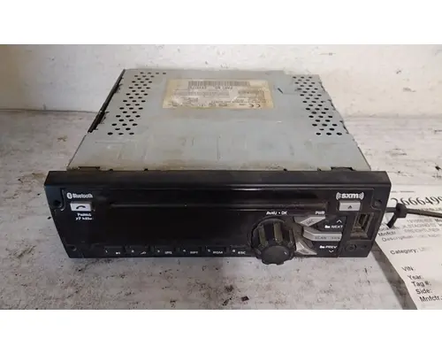 FREIGHTLINER CASCADIA 126 RADIO AMFMBLUETOOTH