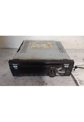 FREIGHTLINER CASCADIA 126 RADIO AM/FM/BLUETOOTH