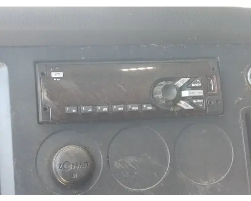 FREIGHTLINER CASCADIA 126 RADIO AMFMBLUETOOTH