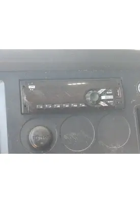 FREIGHTLINER CASCADIA 126 RADIO AM/FM/BLUETOOTH