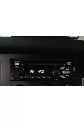 FREIGHTLINER CASCADIA 126 RADIO AM/FM/BLUETOOTH