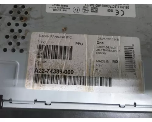 FREIGHTLINER CASCADIA 126 RADIO AMFMBLUETOOTH