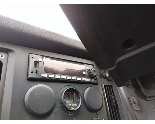 FREIGHTLINER CASCADIA 126 RADIO AMFMBLUETOOTH