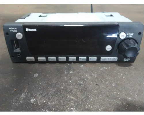 FREIGHTLINER CASCADIA 126 RADIO AMFMBLUETOOTH